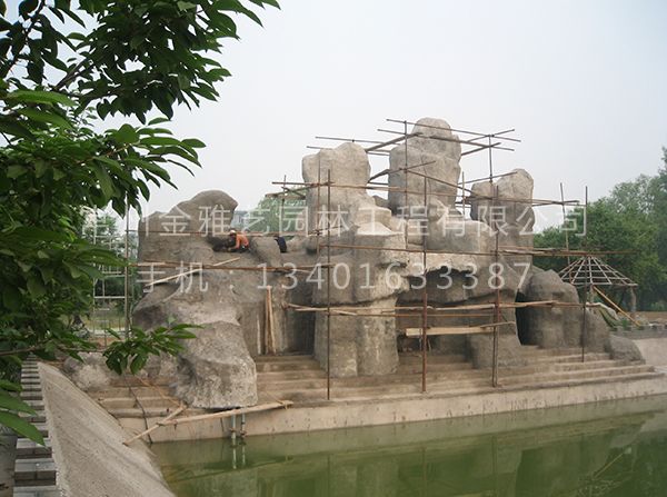 塑石假山施工現場(chǎng) (6)